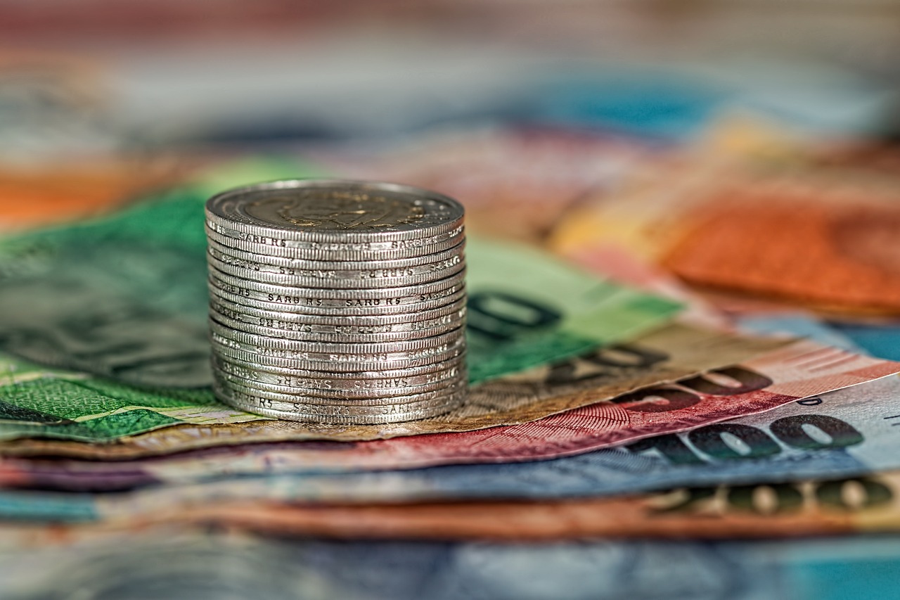 Salariu minim pe economie. Sanctiuni pentru firmele care NU il majoreaza dupa 24 de luni
