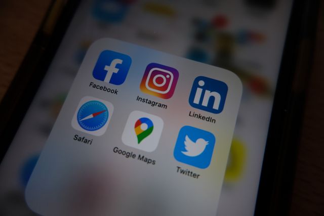 publicitate pe Facebook si Instagram obligatii TVA microintreprindere neplatitoare TVA