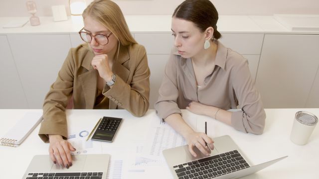 ce faci cand o cheltuiala personala ajunge pe firma